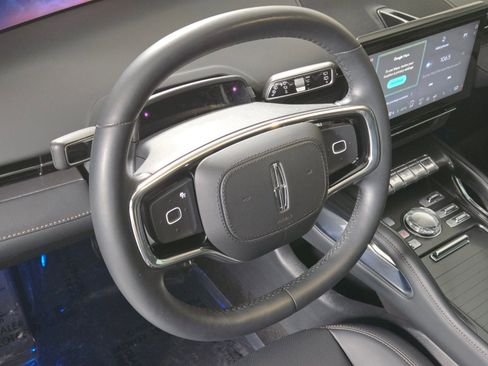 New 2026 Lincoln Nautilus Premier AWD/4WD image 23
