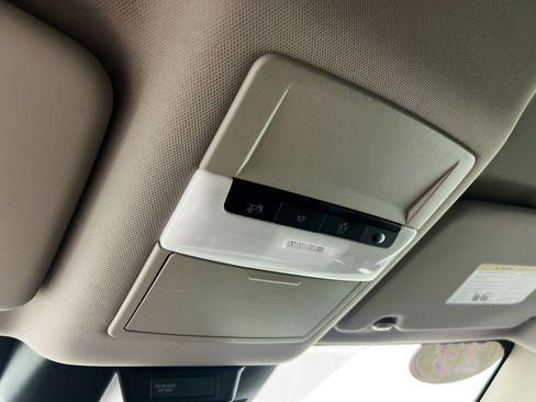 Used 2023 Nissan Rogue S image 22