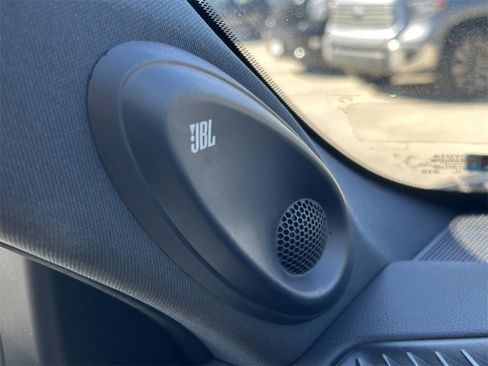 Used 2024 Toyota Highlander XSE image 39