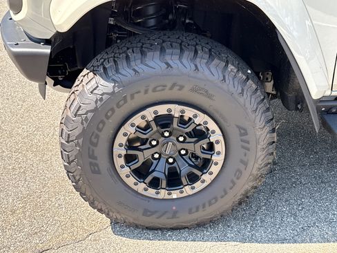 New 2025 Ford Bronco Raptor w/ Interior Carbon Fiber Pack AWD/4WD image 8