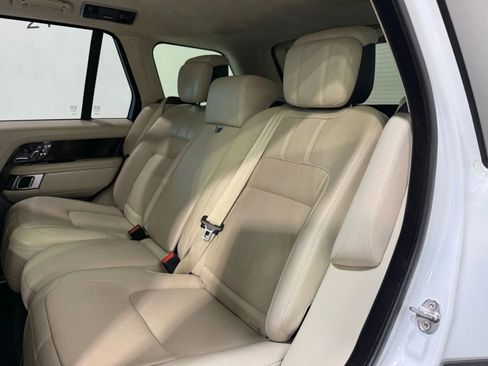 Used 2020 Land Rover Range Rover Autobiography image 24