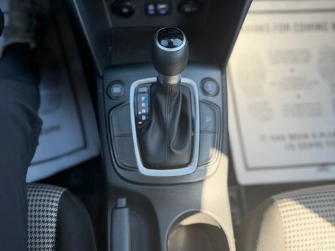 Used 2019 Hyundai Kona SE AWD/4WD image 16