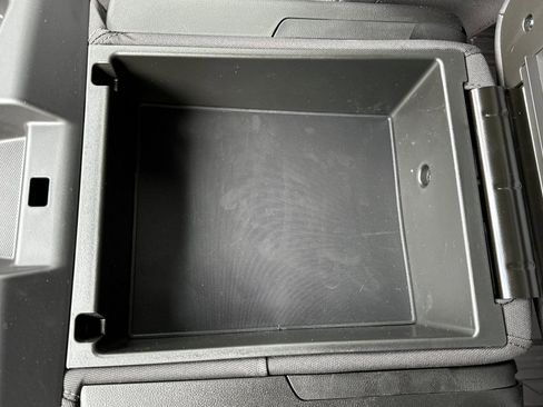 Used 2026 GMC Sierra 1500 Elevation image 32