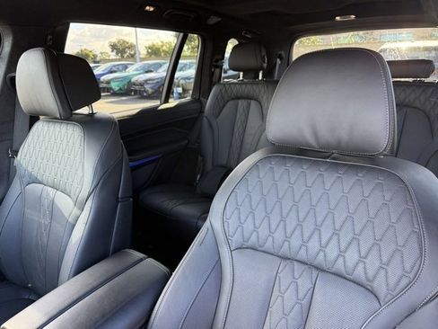 Certified 2024 BMW X7 M60i w/ Executive Package image 16