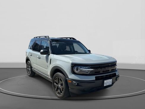 Used 2023 Ford Bronco Sport Outer Banks image 4