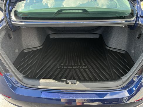 Used 2018 Honda Accord Touring image 35