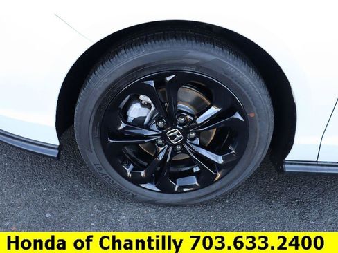 Certified 2025 Honda Accord SE image 28