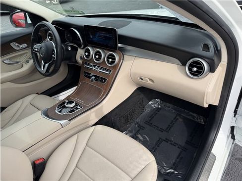 Used 2020 Mercedes-Benz C 300 Sedan image 31