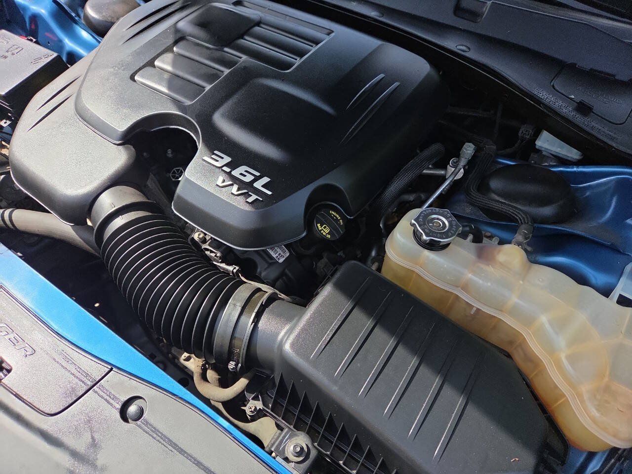 Used 2021 Dodge Charger SXT w/ Blacktop Package RWD image 14