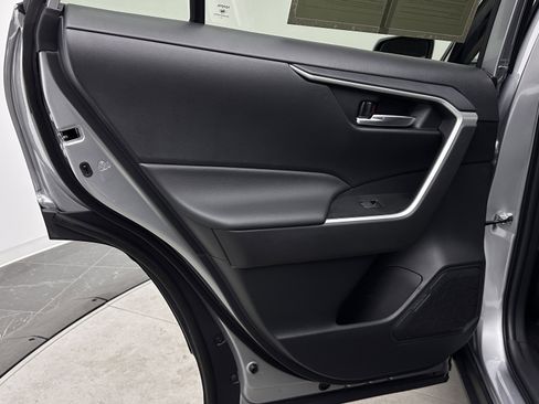 Used 2025 Toyota RAV4 XLE w/ Convenience Package image 25