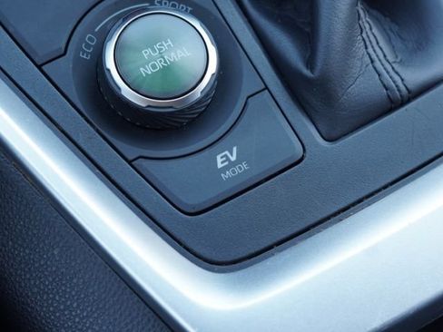 Used 2023 Toyota RAV4 XSE AWD/4WD image 43