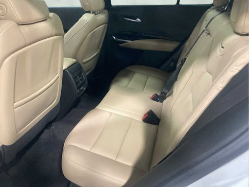 Used 2024 Cadillac XT4 Luxury w/ Cold Weather Package image 15