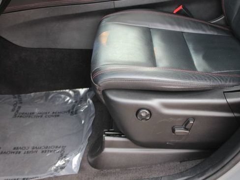 Used 2022 Dodge Durango R/T w/ Tow 'N Go Package AWD/4WD image 22
