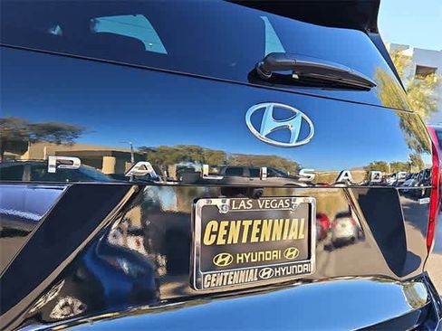 Used 2024 Hyundai Palisade Calligraphy image 12