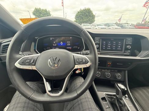 Used 2024 Volkswagen Jetta Sport FWD image 16