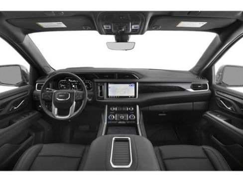 Used 2022 GMC Yukon XL Denali AWD/4WD image 8