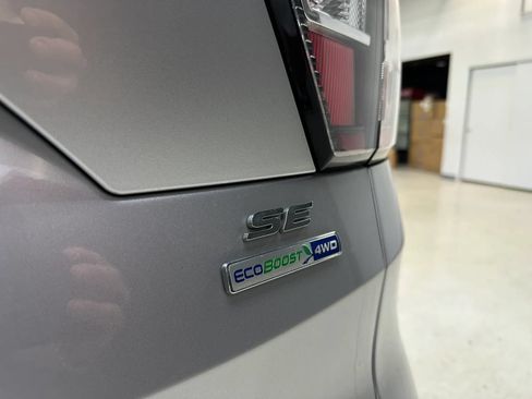 Used 2018 Ford Escape SE AWD/4WD image 9