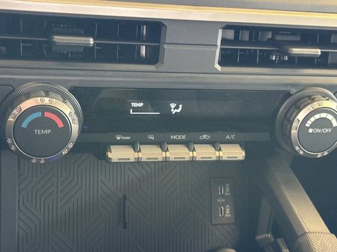 New 2026 Toyota Tacoma SR AWD/4WD image 21
