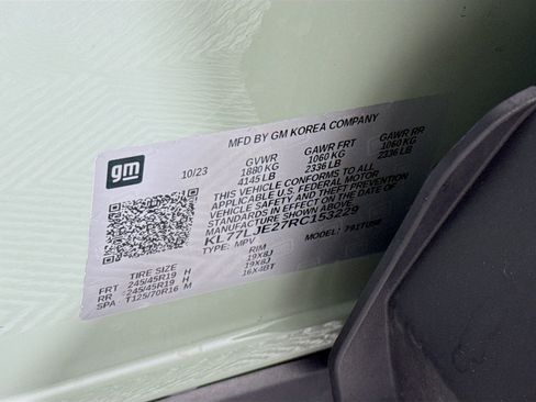 Used 2024 Chevrolet Trax RS w/ Sunroof Package FWD image 39