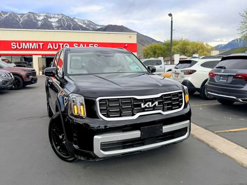 Used 2024 Kia Telluride S AWD/4WD image 2