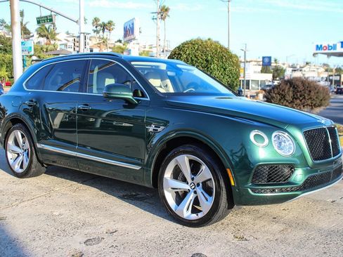 Used 2019 Bentley Bentayga AWD/4WD image 8