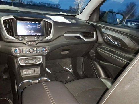 Used 2023 GMC Terrain SLT image 10