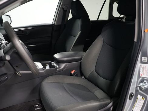 Certified 2025 Toyota RAV4 LE image 25