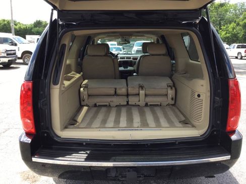 Used 2010 GMC Yukon XL Denali AWD/4WD image 35