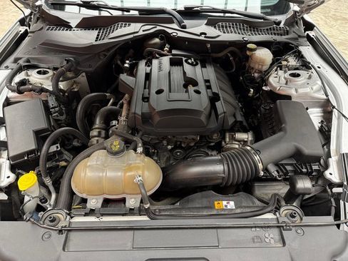 Certified 2018 Ford Mustang Coupe image 23