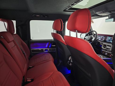 Used 2023 Mercedes-Benz G 550 image 23