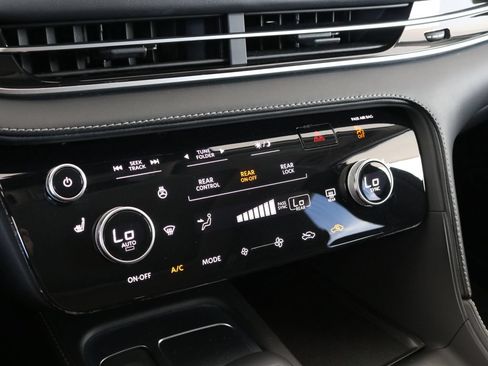 Certified 2025 INFINITI QX60 Pure AWD/4WD image 18