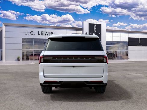 New 2027 Lincoln Navigator L Black Label AWD/4WD image 5