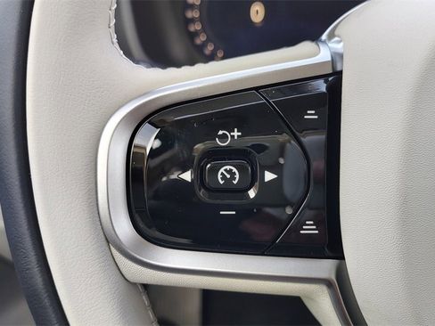 New 2026 Volvo XC90 T8 Ultra image 14