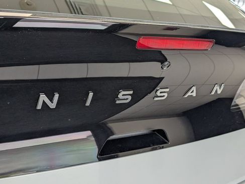 New 2026 Nissan Leaf Platinum+ w/ Cargo Package (Platinum+) FWD image 15