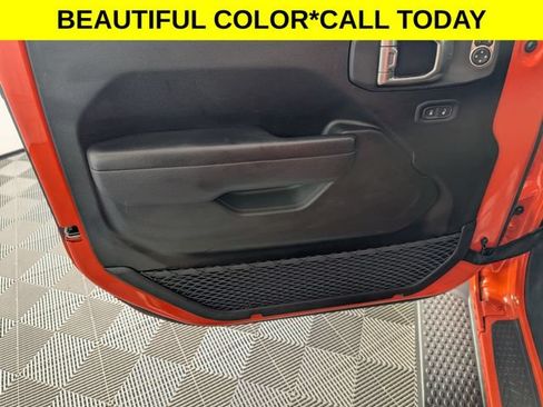 Used 2023 Jeep Wrangler Unlimited Sport AWD/4WD image 10