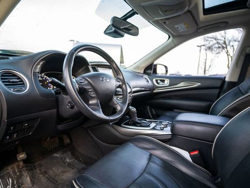 Used 2019 INFINITI QX60 Luxe w/ Essential Package image 6