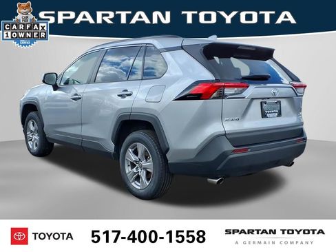 Used 2025 Toyota RAV4 XLE AWD/4WD image 11