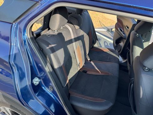 Used 2019 Nissan Kicks SR image 24