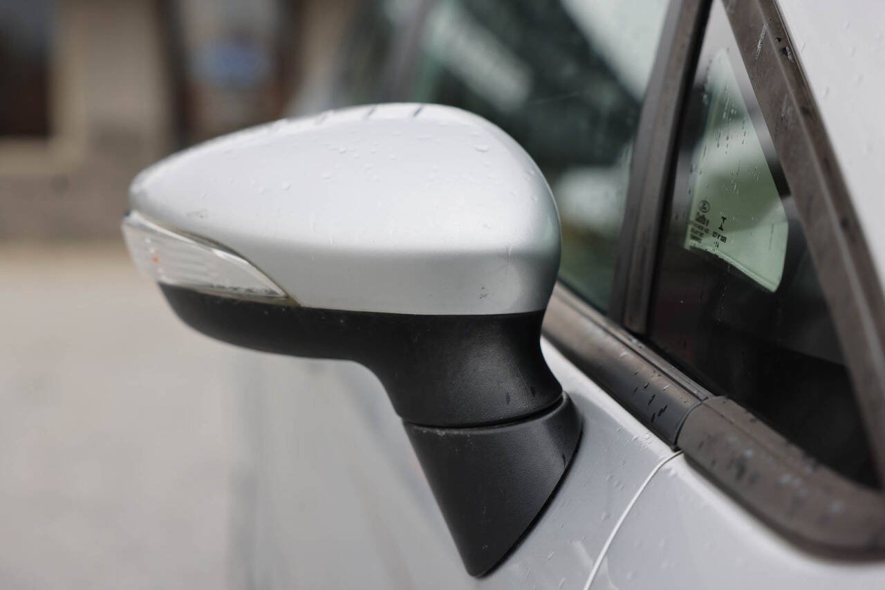 Used 2015 Ford Fiesta SE FWD image 33