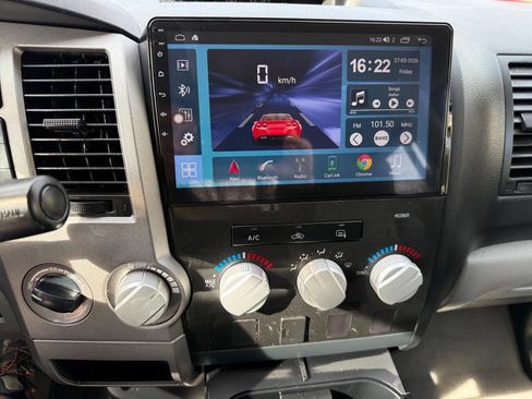 Used 2011 Toyota Tundra 4x4 Double Cab w/ Tow Pkg image 18