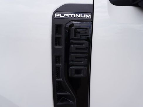 Certified 2025 Ford F250 Platinum AWD/4WD image 33