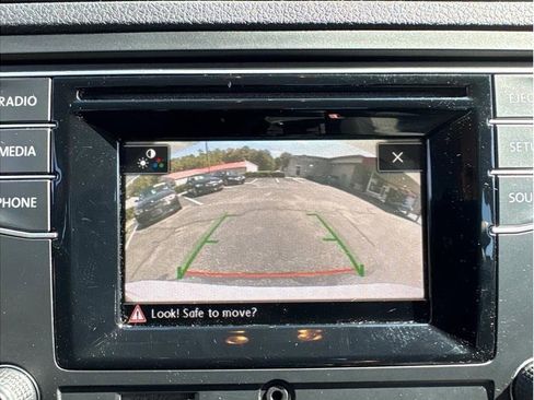 Used 2017 Volkswagen Jetta S image 18