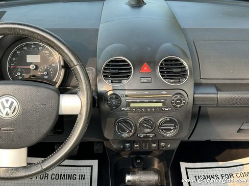 Used 2007 Volkswagen Beetle Triple White Edition FWD image 22