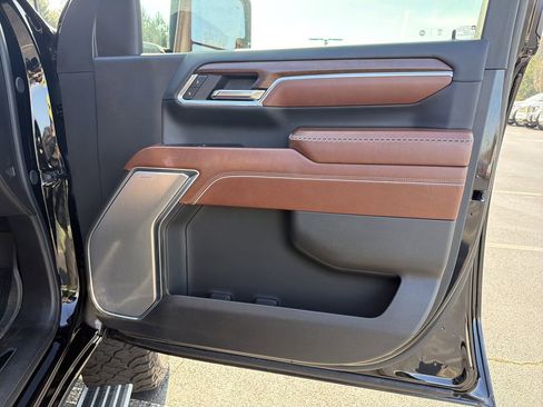 Used 2024 GMC Sierra 2500 Denali Ultimate image 13