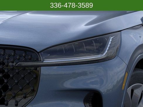 New 2026 Lincoln Aviator 2WD w/ Jet Appearance Package image 18
