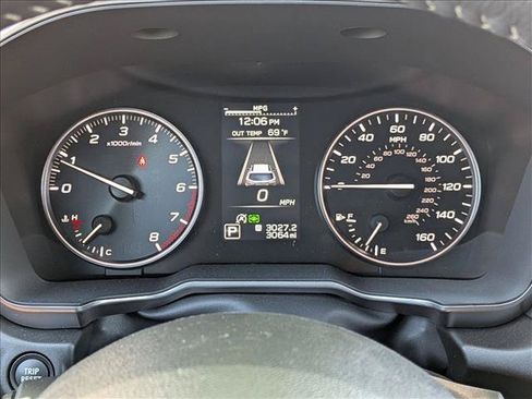 Certified 2025 Subaru Outback Limited AWD/4WD image 11