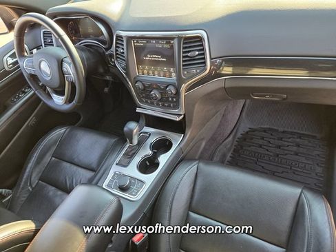 Used 2018 Jeep Grand Cherokee Trailhawk w/ Trailhawk Luxury Group AWD/4WD image 17