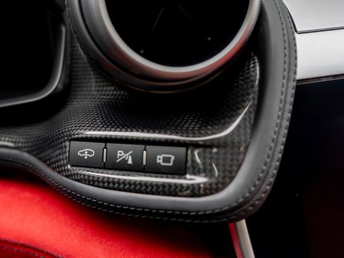 Used 2018 Ferrari GTC4Lusso image 22