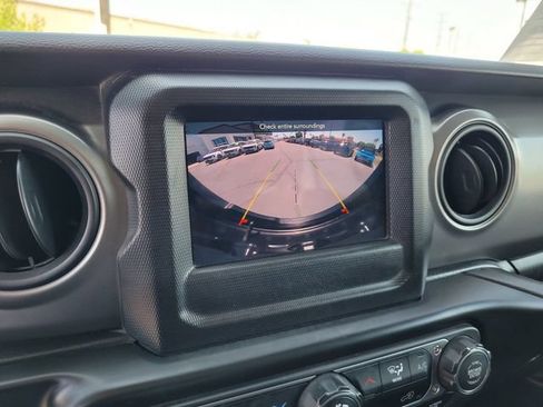 Used 2022 Jeep Wrangler Unlimited Sport AWD/4WD image 19