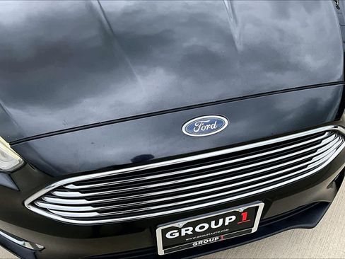 Used 2015 Ford Focus Titanium FWD image 29